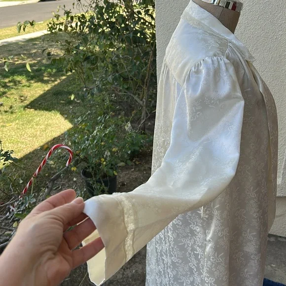 Vintage Christian Dior authentic rare ‘50’s satin robe made exclusively for Saks - Picture 6 of 16